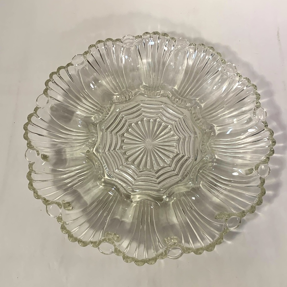 Vintage Anchor Hocking Fairfield Glass scalloped edge holds 12 Deviled Egg plate